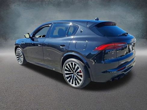 Used 2025 Maserati Grecale Modena AWD/4WD image 6
