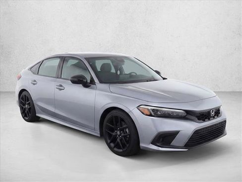 Used 2024 Honda Civic Sport image 3