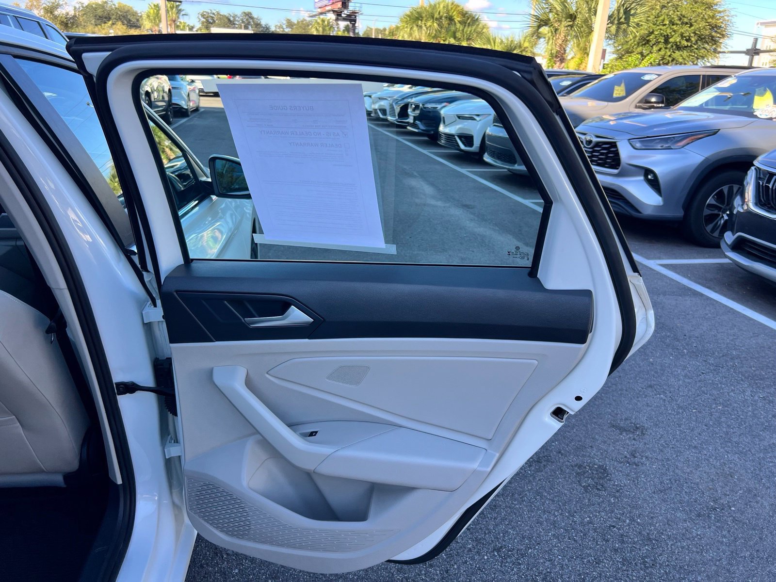 Used 2024 Volkswagen Jetta SE w/ Panoramic Sunroof Package FWD image 58
