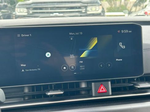 Used 2026 Kia Carnival FWD image 30