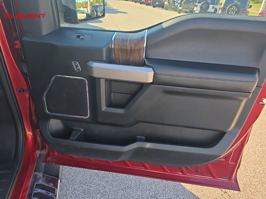 Used 2019 Ford F150 Lariat w/ Equipment Group 502A Luxury AWD/4WD image 31