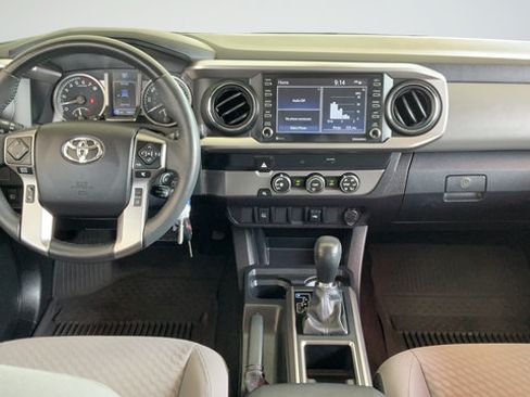 Used 2022 Toyota Tacoma SR5 w/ SR5 Appearance Package (SM) RWD image 9
