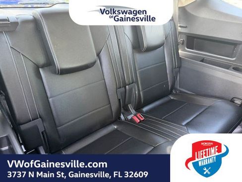 Used 2023 Volkswagen Atlas SE FWD image 8