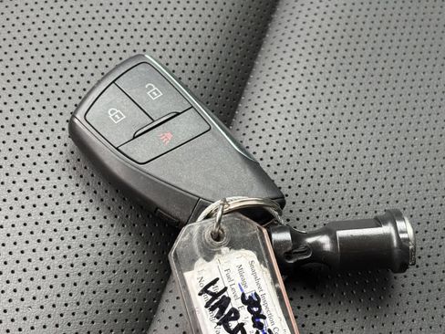 Used 2024 Buick Envision Preferred AWD/4WD image 21