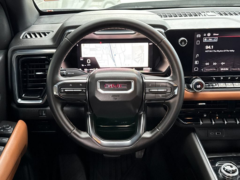 Used 2025 GMC Canyon AT4 AWD/4WD image 15