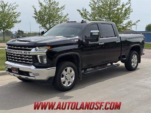 Used 2022 Chevrolet Silverado 2500 LTZ w/ LTZ Premium Package AWD/4WD image 1
