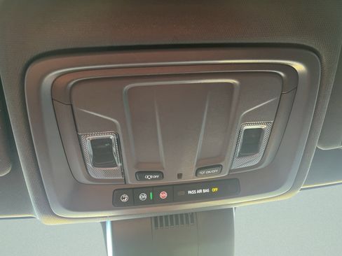 New 2026 GMC Sierra 1500 Elevation image 16