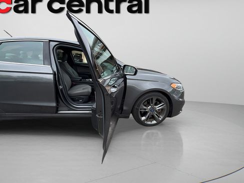 Used 2018 Ford Fusion Sport AWD/4WD image 9