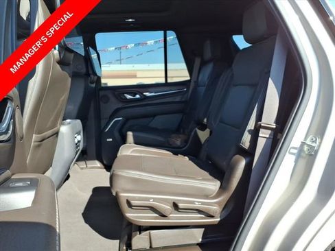 Used 2021 GMC Yukon Denali w/ Denali Premium Package image 12