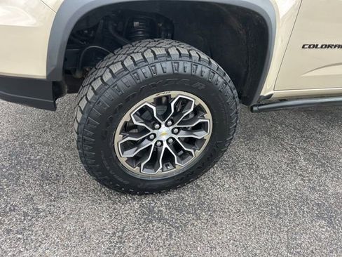 Used 2022 Chevrolet Colorado ZR2 image 10