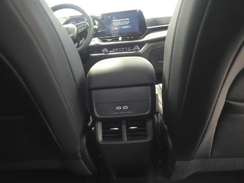 New 2026 Chevrolet Equinox RS image 25