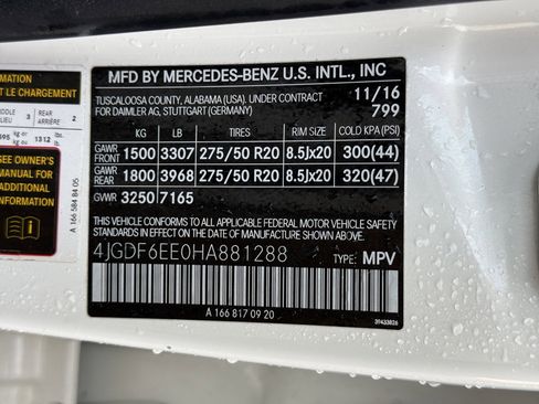 Used 2017 Mercedes-Benz GLS 450 4MATIC image 26