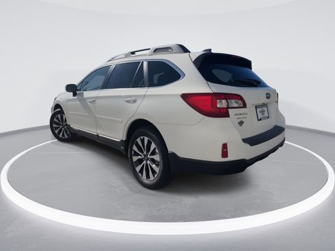 Used 2016 Subaru Outback 2.5i Limited AWD/4WD image 7