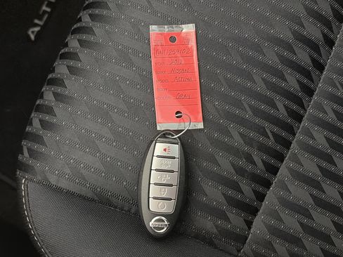 Used 2018 Nissan Altima 2.5 S w/ S Convenience Package image 24