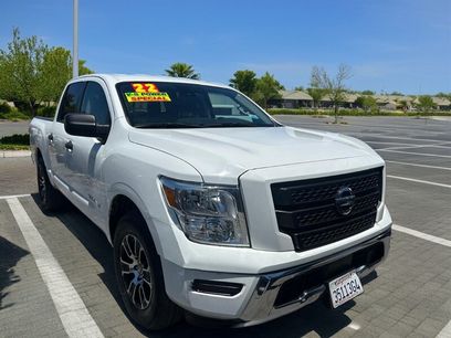 Used 2022 Nissan Titan SV