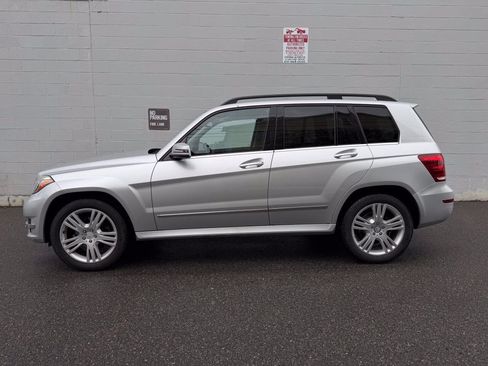 Used 2013 Mercedes-Benz GLK 350 4MATIC image 3