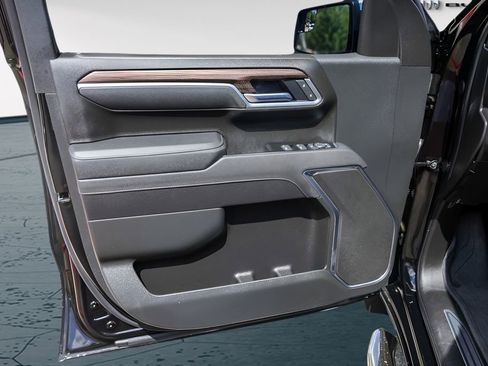 Certified 2025 Chevrolet Silverado 1500 LT w/ Texas Edition Plus image 26