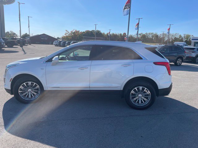 Used 2018 Cadillac XT5 Luxury w/ Driver Awareness Package AWD/4WD image 5