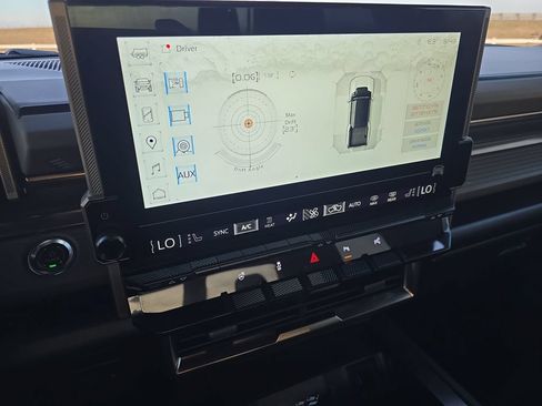 Used 2025 GMC Hummer EV 2X AWD/4WD image 23
