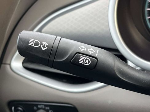 Used 2024 Chevrolet Malibu LT image 37