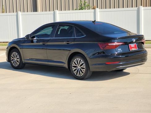 Used 2021 Volkswagen Jetta SE FWD image 6