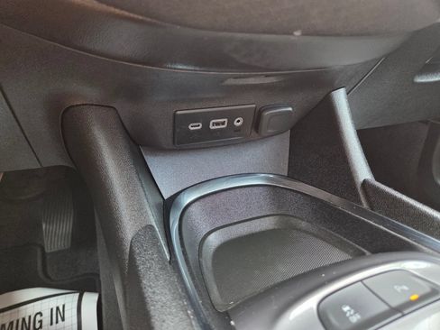 Used 2024 Chevrolet Malibu LT FWD image 35