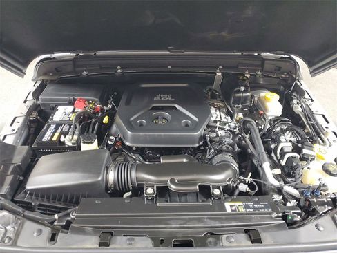 Used 2020 Jeep Wrangler Unlimited Sport image 8