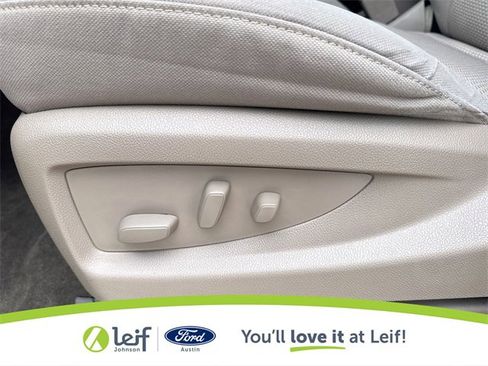 Used 2015 GMC Sierra 1500 SLE w/ Texas SLE Value Package image 18