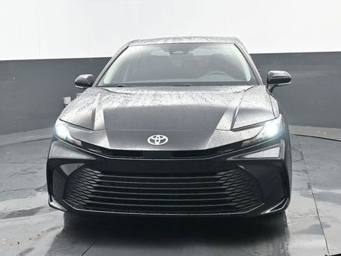 New 2026 Toyota Camry LE FWD image 19