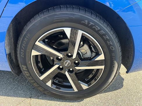 Certified 2025 Nissan Sentra SV FWD image 10