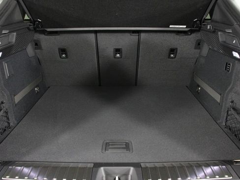 New 2025 Porsche Macan 4 Electric image 19