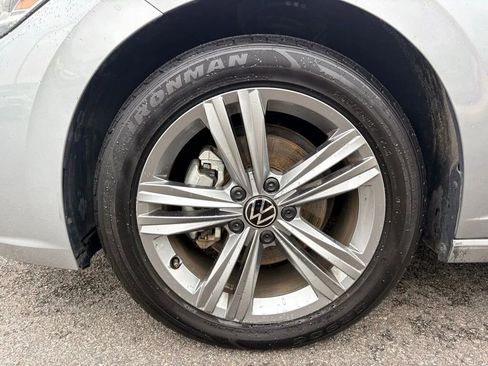 Used 2024 Volkswagen Jetta SE FWD image 20