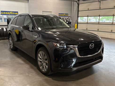 Used 2026 MAZDA CX-90 3.3 Turbo w/ Preferred Package AWD/4WD image 3