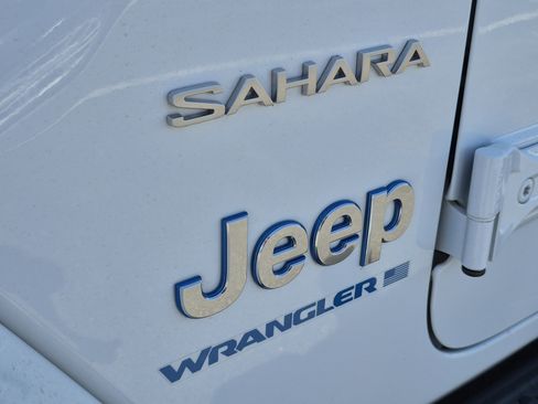 Used 2023 Jeep Wrangler Unlimited Sahara image 7