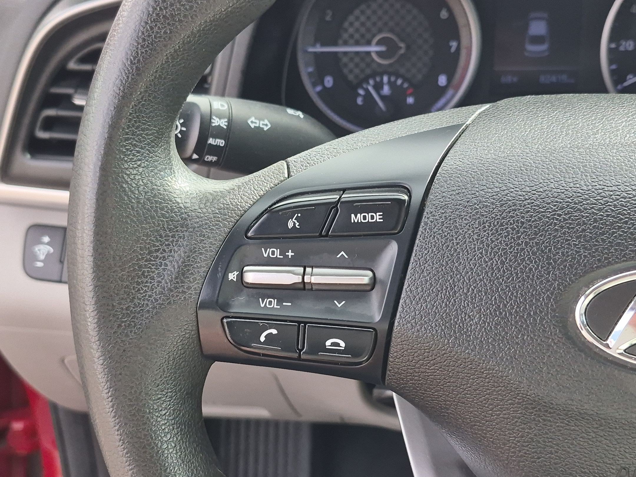 Used 2020 Hyundai Elantra SEL FWD image 18