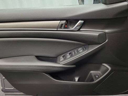 Used 2019 Honda Accord Hybrid image 23