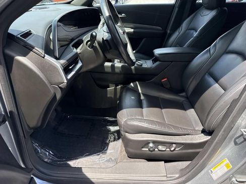 Used 2024 Cadillac XT4 Premium Luxury AWD/4WD image 29
