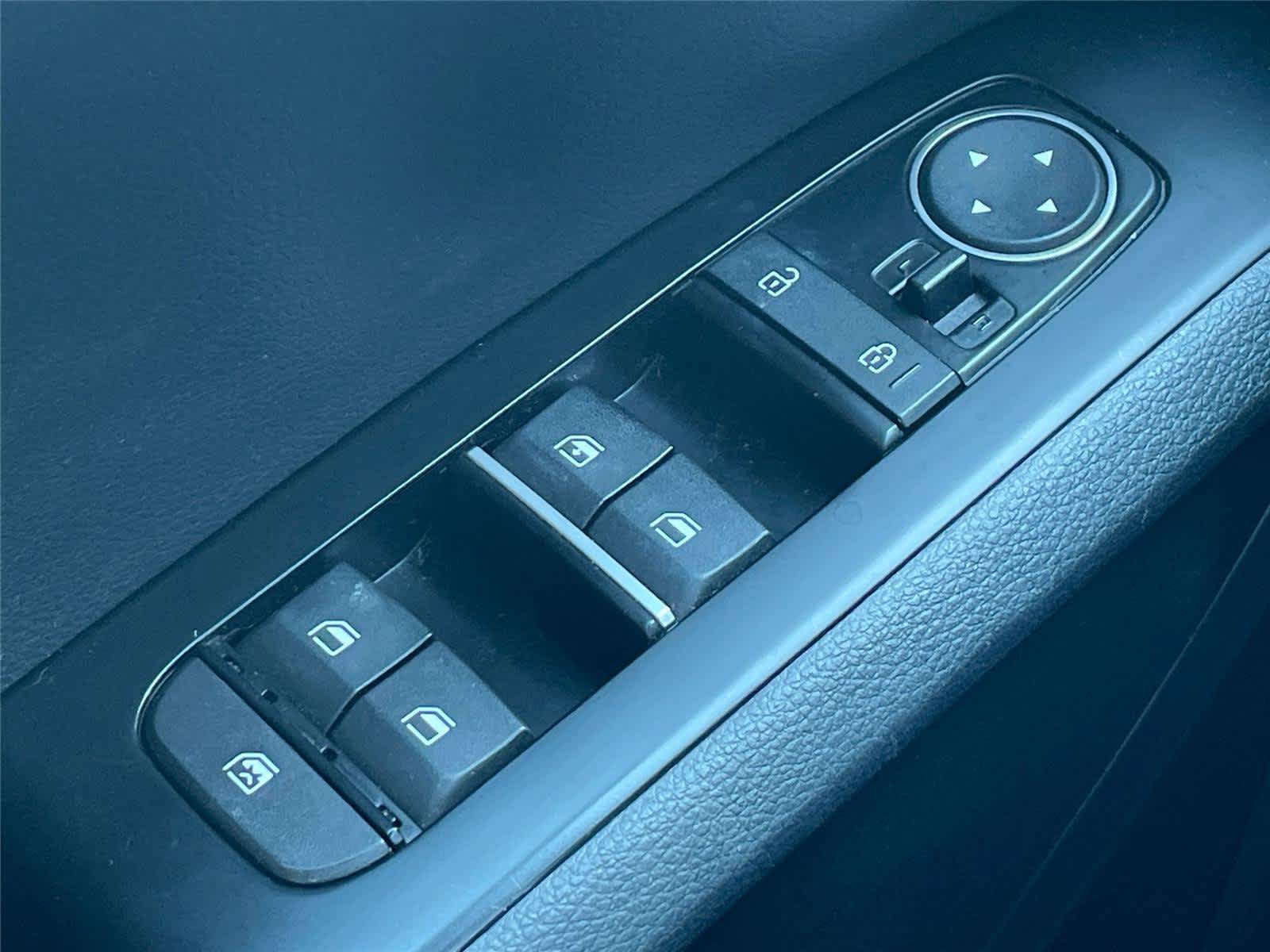 Used 2020 Kia Soul EX w/ Option Group 015 FWD image 21