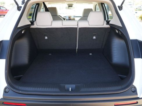 Used 2024 Honda HR-V LX image 8