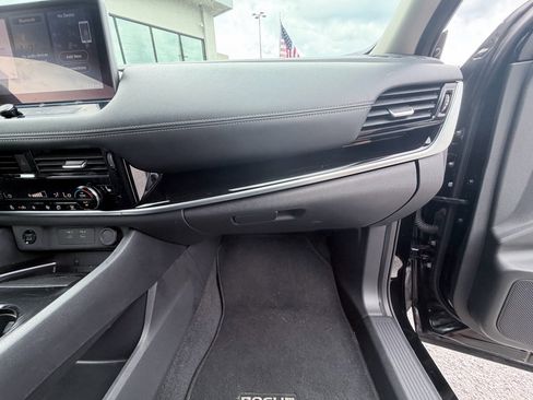Used 2026 Nissan Rogue SL AWD/4WD image 20