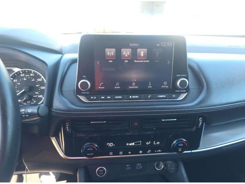 Used 2021 Nissan Rogue SV image 13