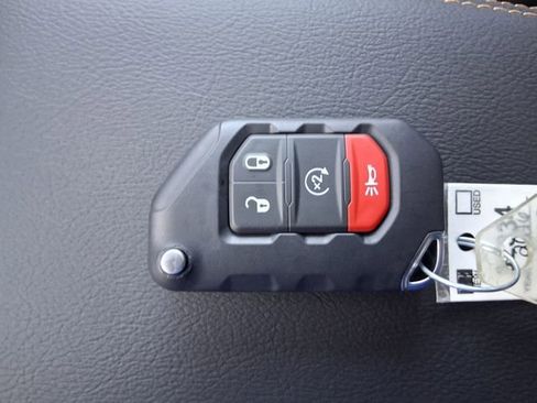 New 2026 Jeep Gladiator Sport image 29