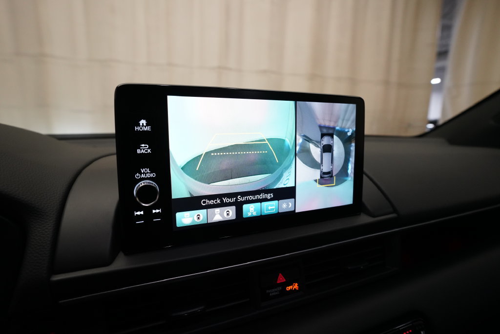 Used 2025 Honda Pilot Black Edition image 21