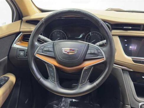 Used 2019 Cadillac XT5 Platinum image 20