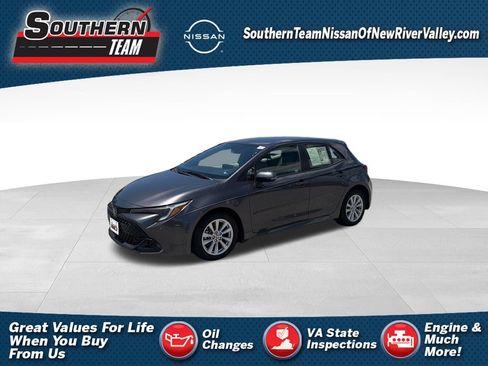 Used 2024 Toyota Corolla SE w/ SE Package FWD image 1