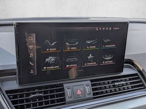 Certified 2025 Audi Q5 2.0T Premium image 10