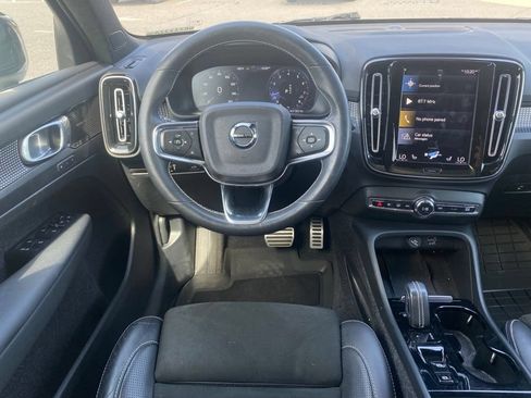 Used 2021 Volvo XC40 T5 R-Design w/ Advanced Package AWD/4WD image 14