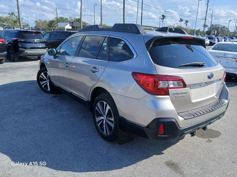 Used 2018 Subaru Outback 2.5i Limited image 6