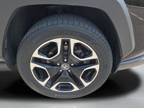 Used 2020 Toyota RAV4 Adventure AWD/4WD image 32