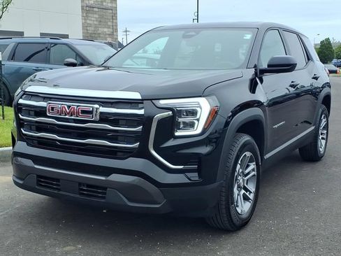 Used 2026 GMC Terrain Elevation FWD image 2
